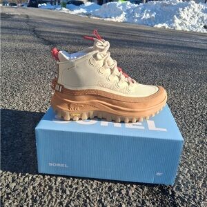 CALLSIGN HORIZON™ MID GTX Women's Waterproof Sneaker